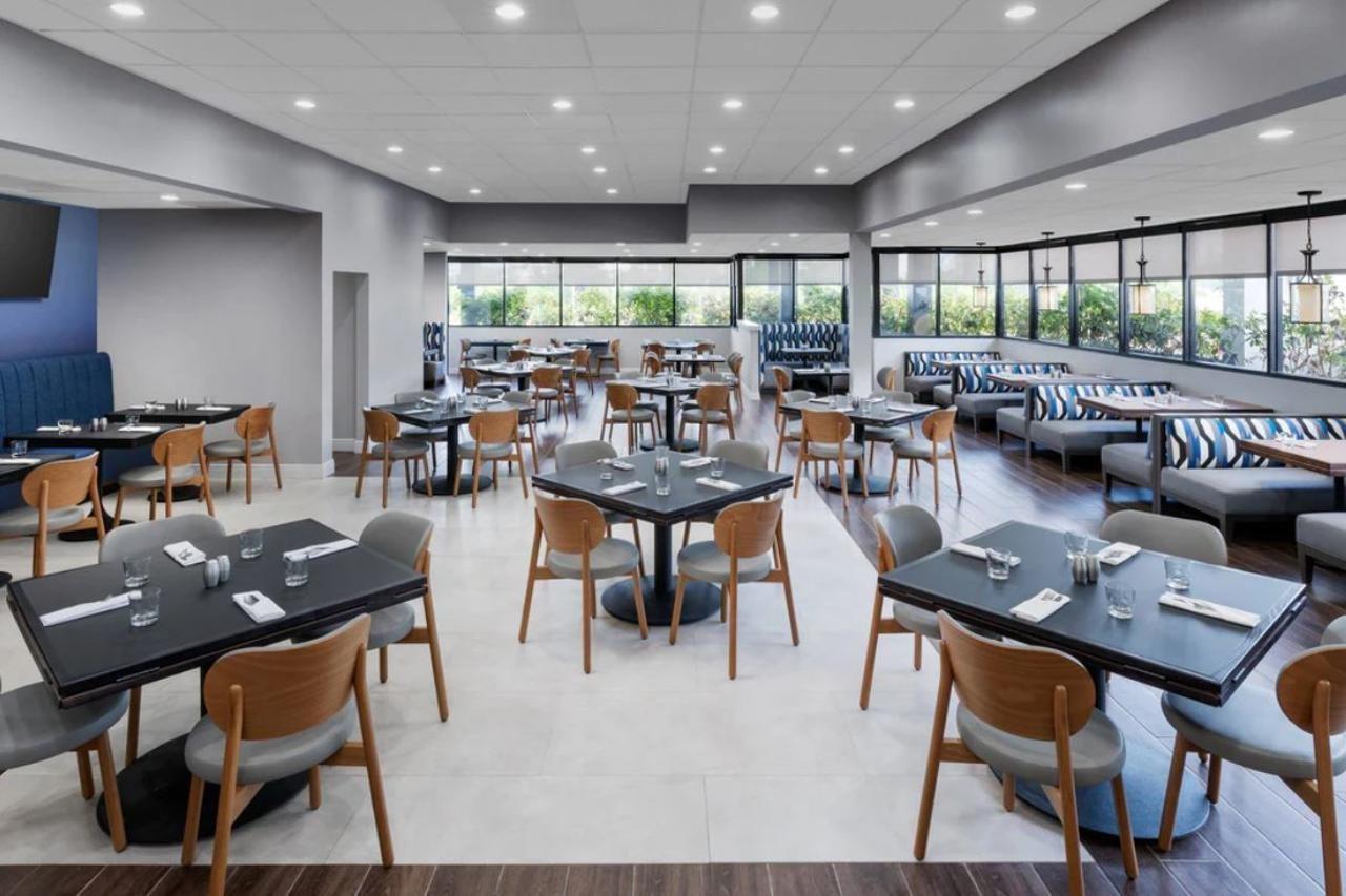 Courtyard By Marriott Orlando Lake Buena Vista At Vista Centre Extérieur photo