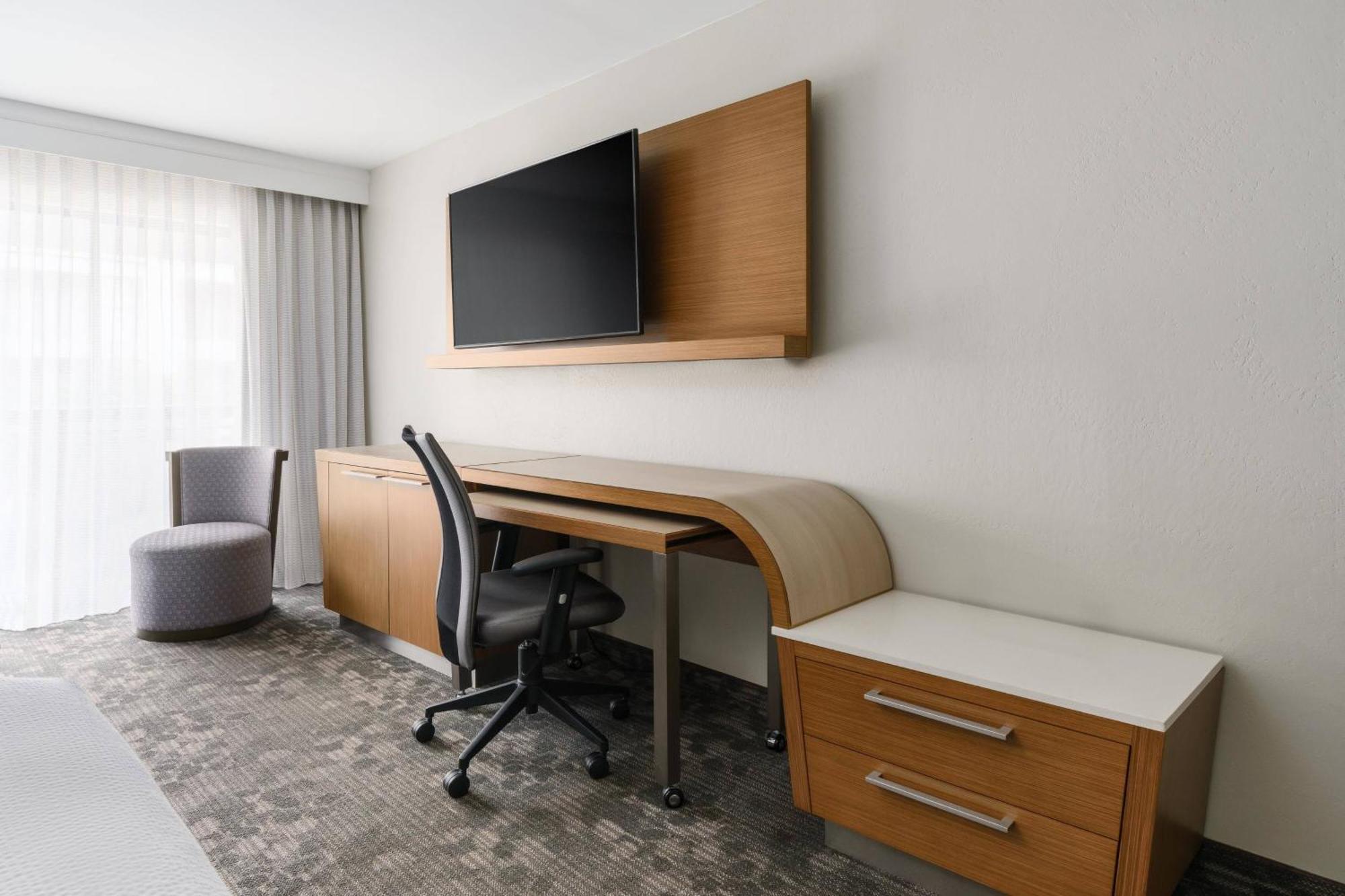 Courtyard By Marriott Orlando Lake Buena Vista At Vista Centre Extérieur photo